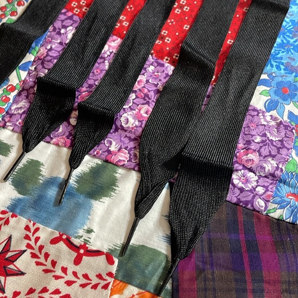 Small lot of (7 single laces) men's vintage )ca 1940's) silk shoe laces - Picture 2 of 6